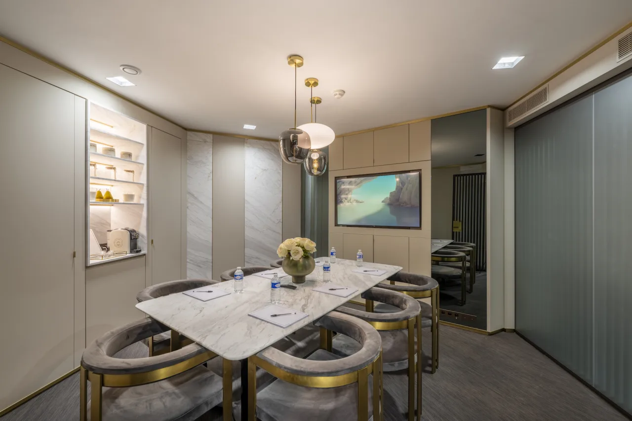 Where will you work in Monaco? — Interior photograph